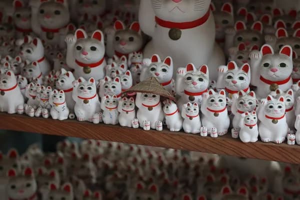 Gotokuji Temple — Lucky Cat Temple in Tokyo